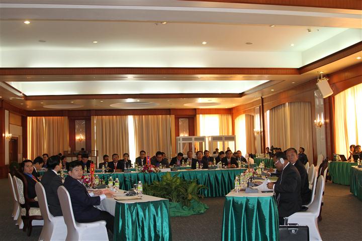 ໄຂເວທີປາໄສຊາວໜຸ່ມກຳປູເຈຍ-ລາວ-ຫວຽດນາມຄັ້ງທີ6